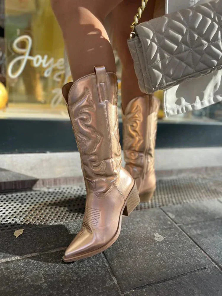 Women's cowboy boots with metallic finish and western embroidery 10