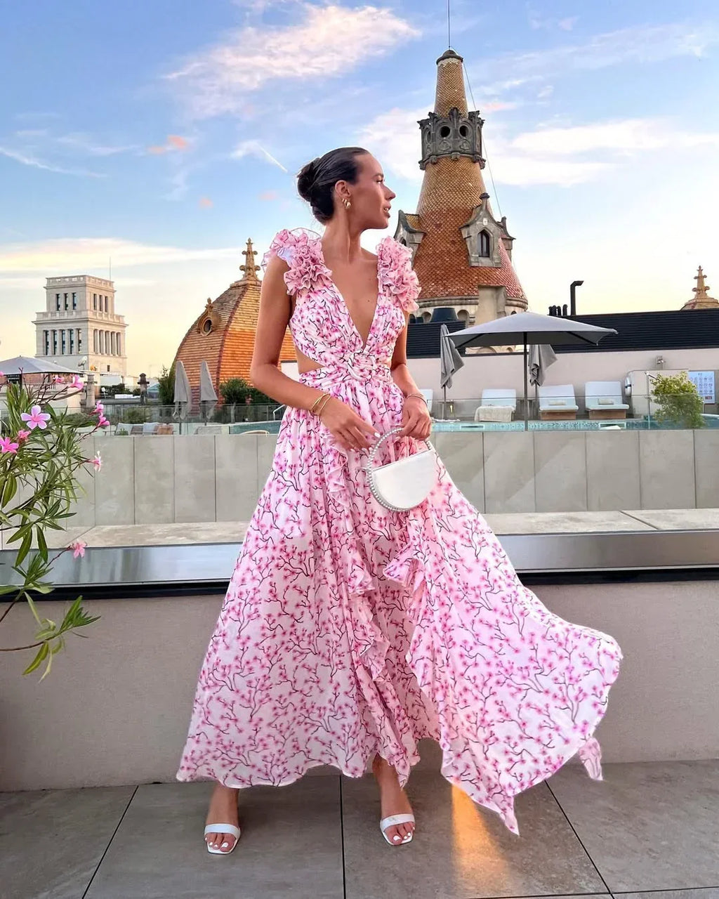 Women's floral maxi dress with V-neck and waist cut-outs 2