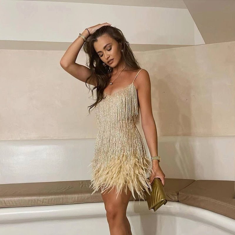 Women's summer dress with feather hem and spaghetti straps 3